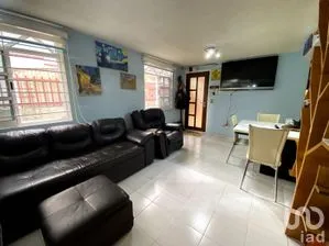 NEX-298523 - Departamento en Venta, con 3 recamaras, con 1 baño, con 76 m2 de construcción en Lomas Lindas I Sección, CP 52947, México.
