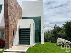 NEX-220028 - Casa en Renta, con 2 recamaras, con 2 baños, con 173 m2 de construcción.