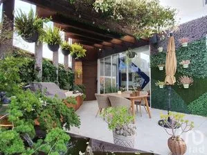 NEX-253033 - Casa en Venta, con 3 recamaras, con 3 baños, con 270 m2 de construcción.