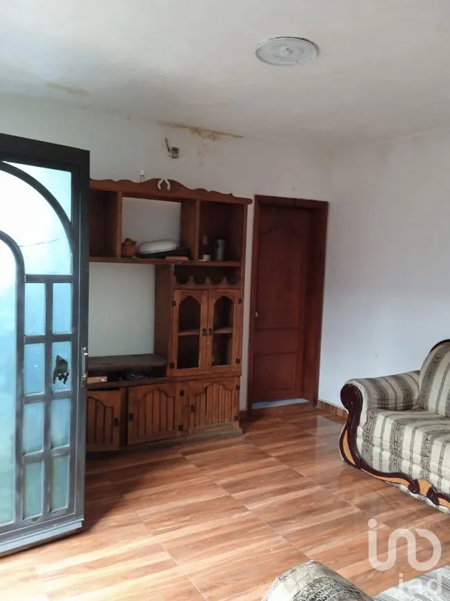 Casa en Venta en Santa María de Guadalupe la Quebrada, Cuautitlán Izcalli, México | NEX-257630 | iad México | Foto 2 de 13