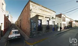 NEX-238724 - Casa en Venta, con 7 recamaras, con 1 baño, con 229 m2 de construcción.