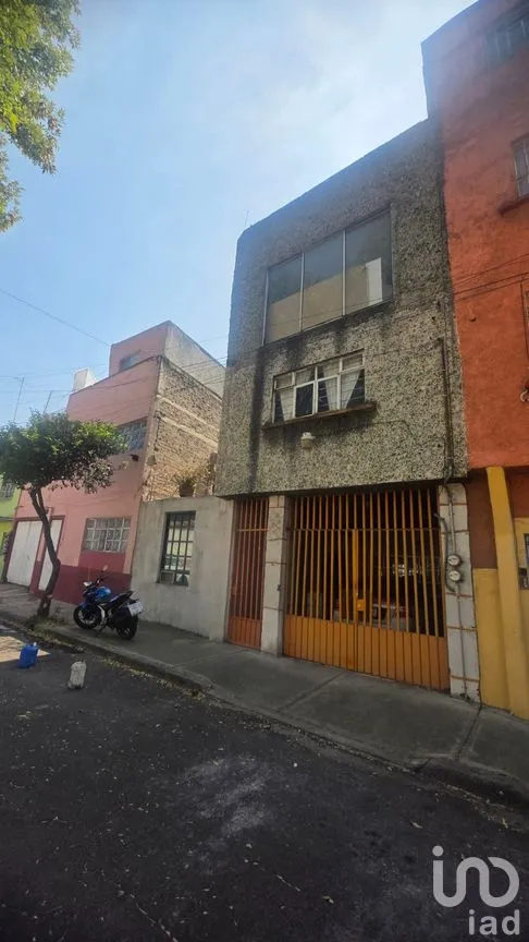 Casa en Venta en La Raza, Azcapotzalco, Ciudad de México | NEX-262864 | iad México | Foto 1 de 37
