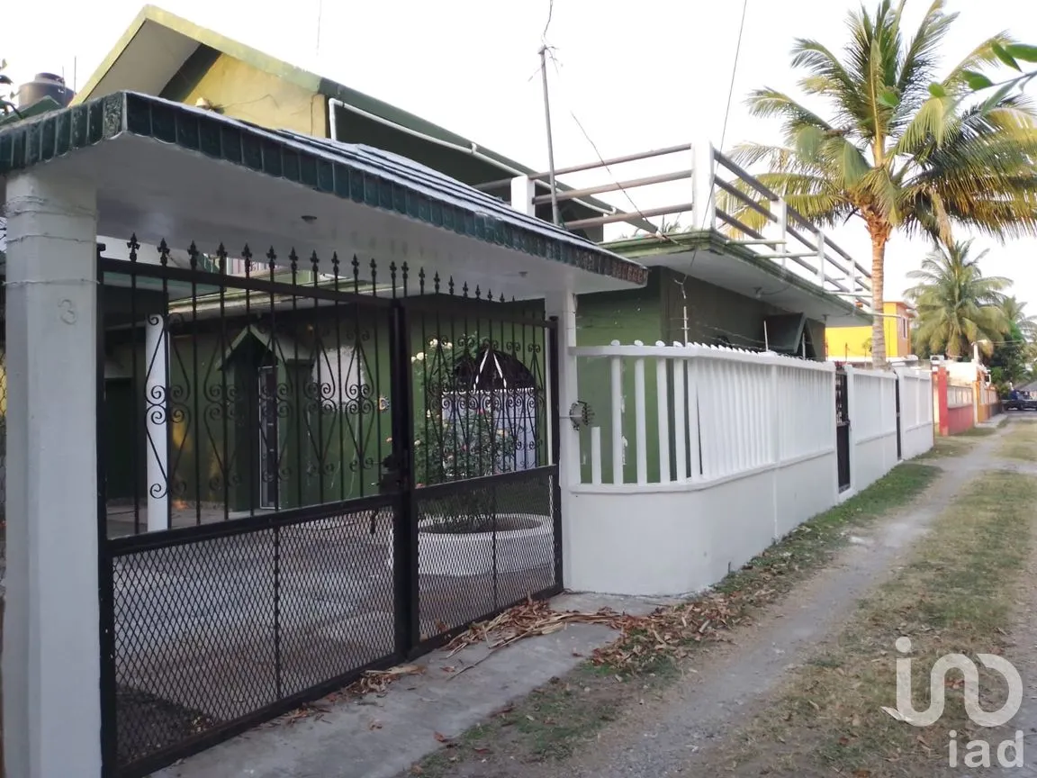 Casa en Venta en Loma de San Rafael, Ursulo Galván, Veracruz de Ignacio de la Llave | NEX-283868 | iad México | Foto 1 de 35