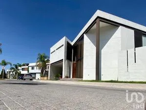 NEX-187877 - Casa en Renta, con 2 recamaras, con 2 baños, con 285 m2 de construcción en Real del Molino, CP 20983, Aguascalientes.