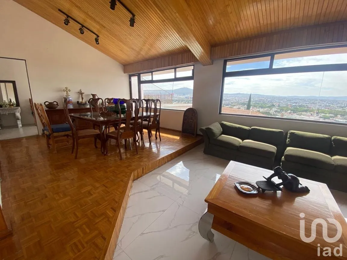 Casa en Venta en Loma Dorada, Querétaro, Querétaro | NEX-192815 | iad México | Foto 3 de 13