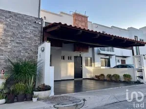 NEX-262180 - Casa en Renta, con 3 recamaras, con 2 baños, con 188 m2 de construcción en Viña Antigua, CP 20908, Aguascalientes.