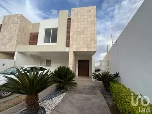 NEX-283632 - Casa en Renta, con 4 recamaras, con 3 baños, con 213 m2 de construcción en San Telmo Residencial, CP 20116, Aguascalientes.