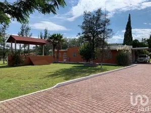 NEX-306524 - Rancho en Venta, con 6 recamaras, con 5 baños, con 500 m2 de construcción.