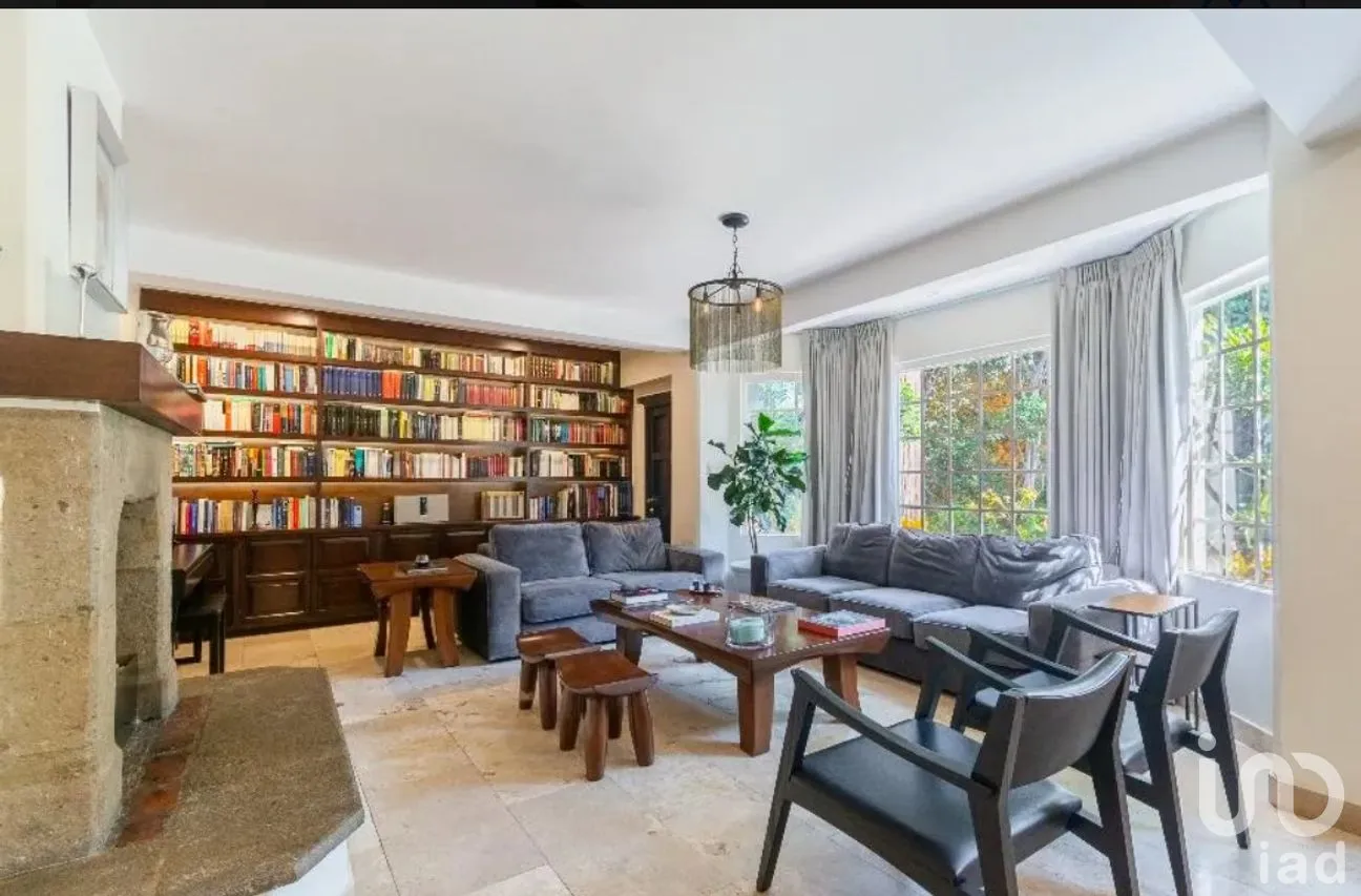 Casa en Venta en Tizapan, Álvaro Obregón, Ciudad de México | NEX-265038 | iad México | Foto 2 de 26