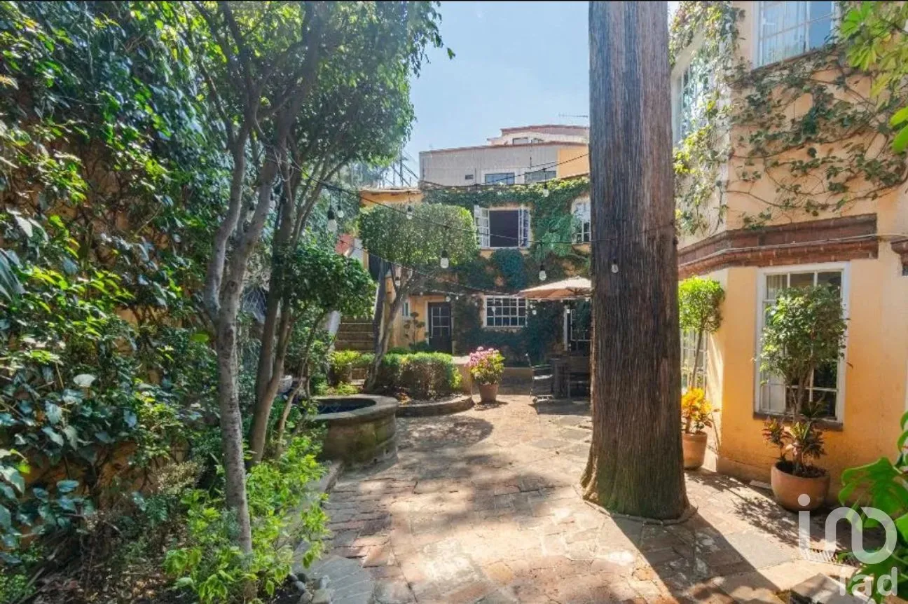 Casa en Venta en Tizapan, Álvaro Obregón, Ciudad de México | NEX-265038 | iad México | Foto 1 de 24
