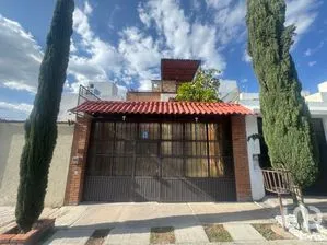 NEX-251548 - Casa en Venta, con 3 recamaras, con 2 baños, con 103 m2 de construcción en Los Candiles, CP 76903, Querétaro.