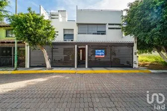 NEX-294550 - Casa en Venta, con 4 recamaras, con 4 baños, con 366 m2 de construcción en Residencial Italia, CP 76179, Querétaro.