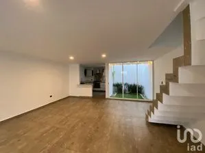 NEX-298561 - Casa en Venta, con 3 recamaras, con 2 baños, con 153 m2 de construcción en Gobernadores, CP 72825, Puebla.