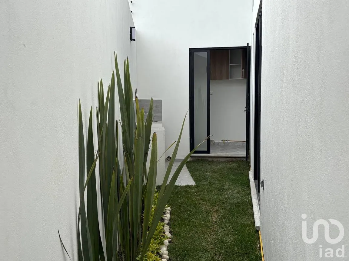 Casa en Venta en San Bernardino Tlaxcalancingo, San Andrés Cholula, Puebla | NEX-303704 | iad México | Foto 3 de 15