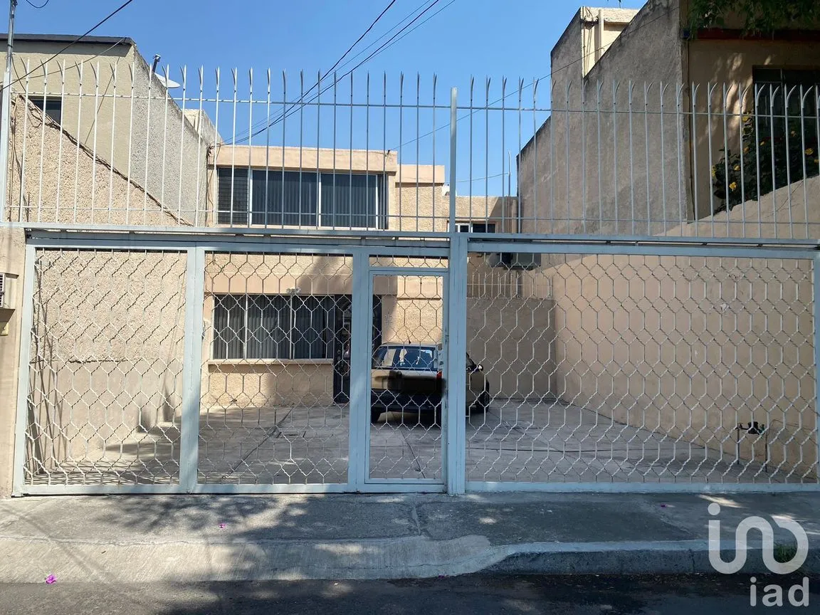 Casa en Venta en Educación, Coyoacán, Ciudad de México | NEX-196691 | iad México | Foto 1 de 13
