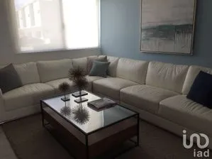 NEX-16658 - Casa en Renta, con 3 recamaras, con 2 baños, con 144 m2 de construcción.