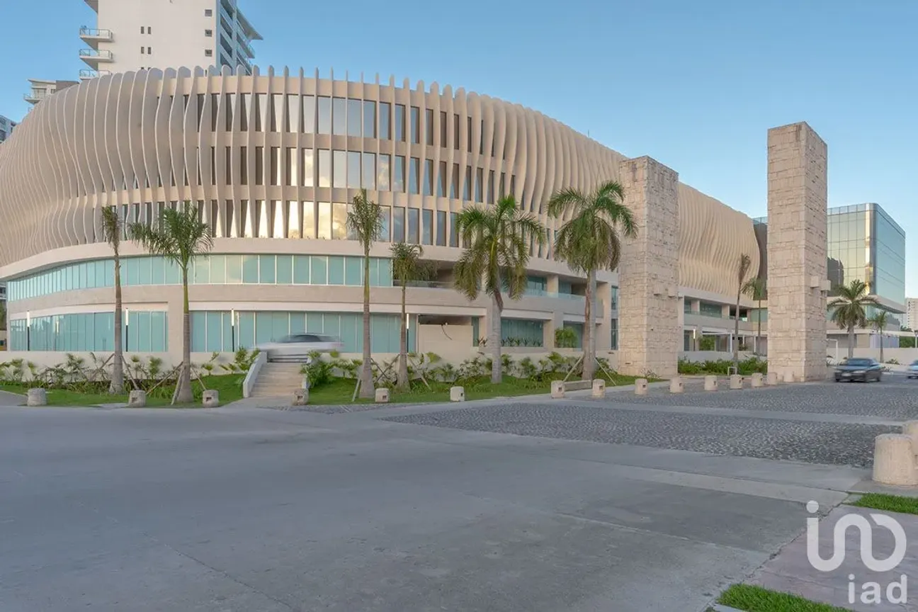 Oficina en Renta en Zona Hotelera, Benito Juárez, Quintana Roo | NEX-178417 | iad México | Foto 1 de 9