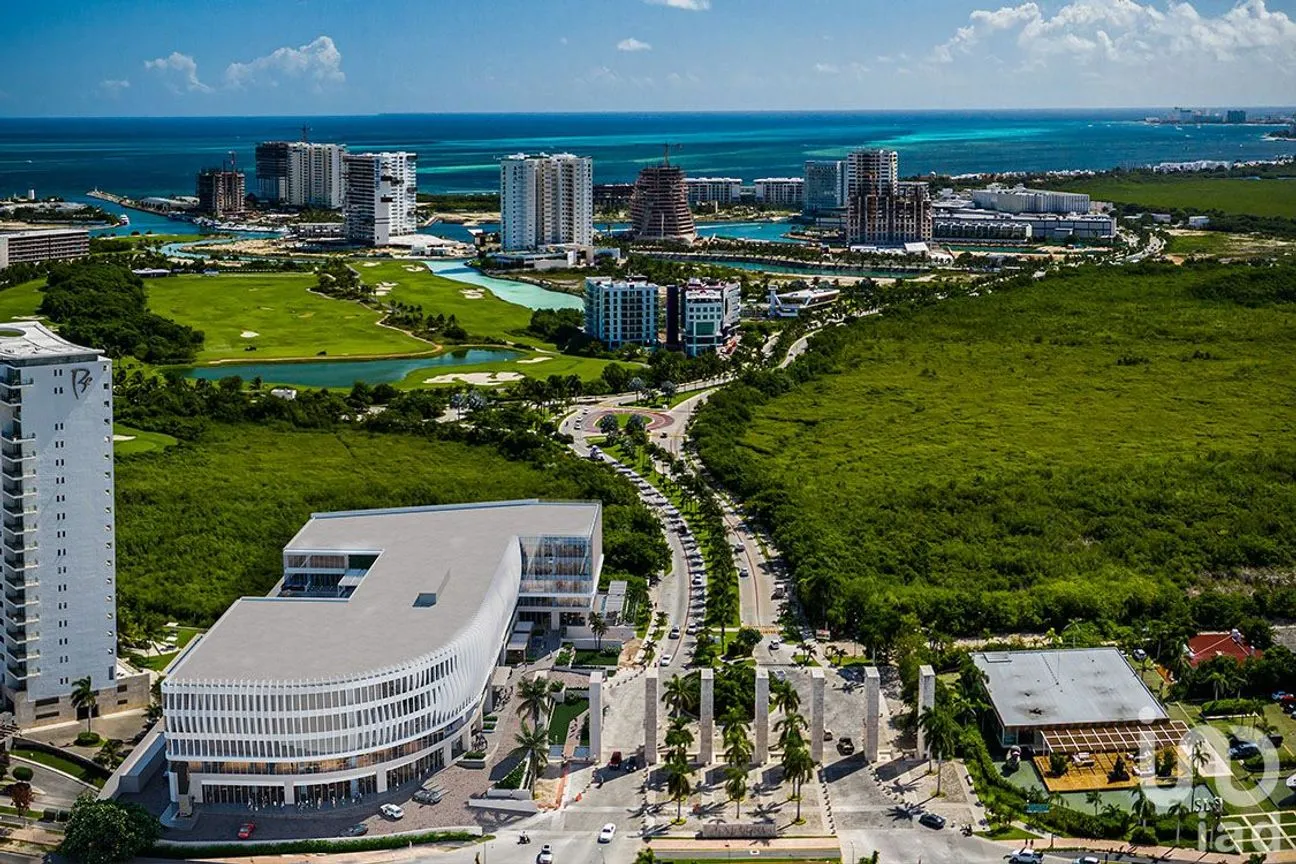 Oficina en Renta en Zona Hotelera, Benito Juárez, Quintana Roo | NEX-178485 | iad México | Foto 8 de 8