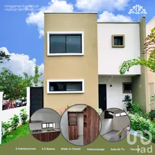 NEX-185118 - Casa en Venta, con 3 recamaras, con 2 baños, con 118 m2 de construcción.
