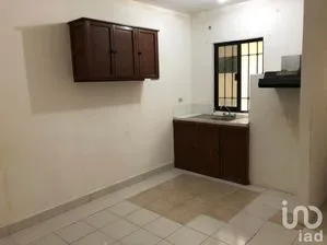 NEX-26990 - Departamento en Renta, con 1 recamara, con 1 baño, con 70 m2 de construcción en Supermanzana 67, CP 77510, Quintana Roo.
