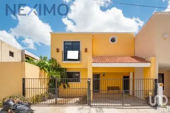 NEX-30817 - Casa en Venta, con 4 recamaras, con 4 baños, con 217 m2 de construcción en Emiliano Zapata Nte, CP 97129, Yucatán.