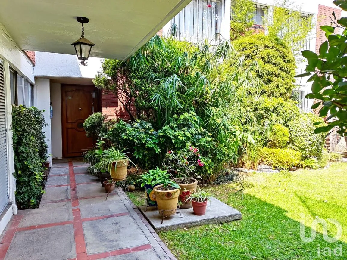 Casa en Venta en San Lucas, Coyoacán, Ciudad de México | NEX-189874 | iad México | Foto 1 de 14