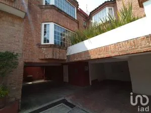 NEX-260842 - Casa en Renta, con 3 recamaras, con 3 baños, con 114 m2 de construcción en Lomas Quebradas, CP 10000, Ciudad de México.
