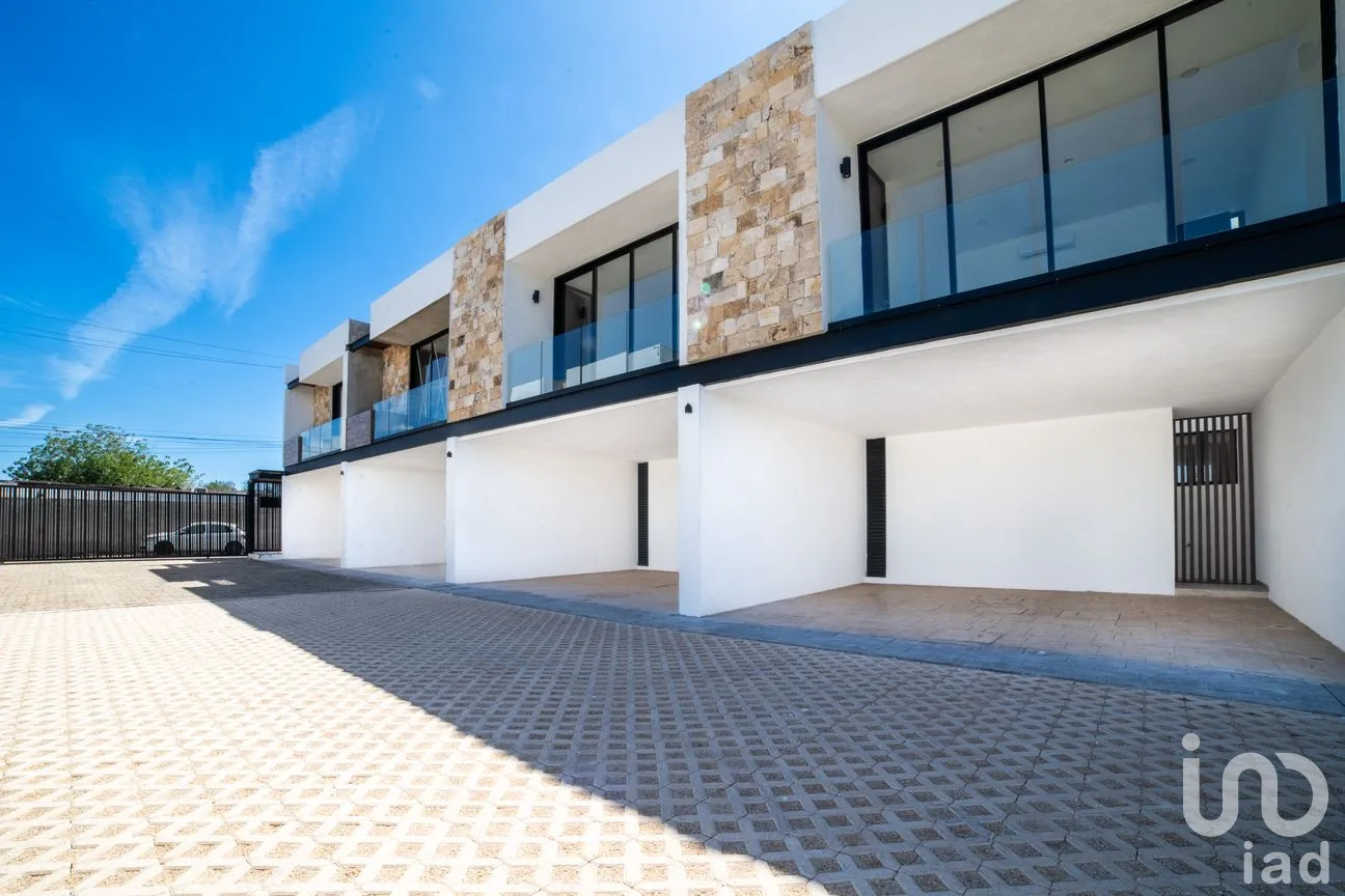 Casa en Venta en Cholul, Mérida, Yucatán | NEX-261437 | iad México | Foto 1 de 9