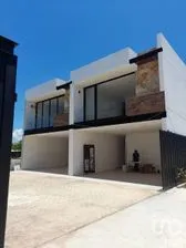 NEX-261437 - Casa en Venta, con 2 recamaras, con 2 baños, con 164 m2 de construcción en Cholul, CP 97305, Yucatán.