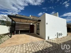 NEX-265281 - Casa en Venta, con 2 recamaras, con 2 baños, con 99 m2 de construcción.