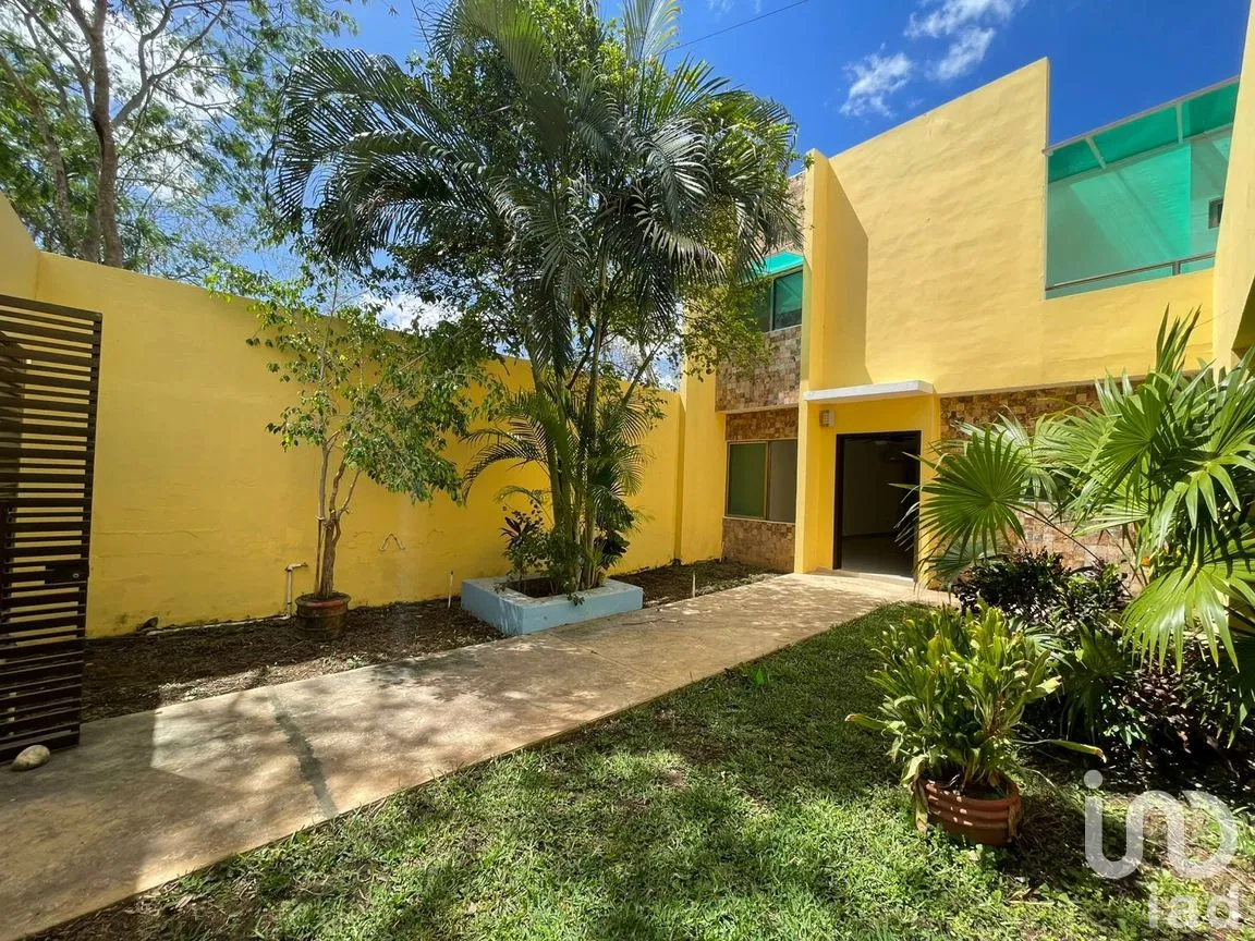 Casa en Venta en Las Margaritas de Cholul, Mérida, Yucatán | NEX-291794 | iad México | Foto 2 de 28