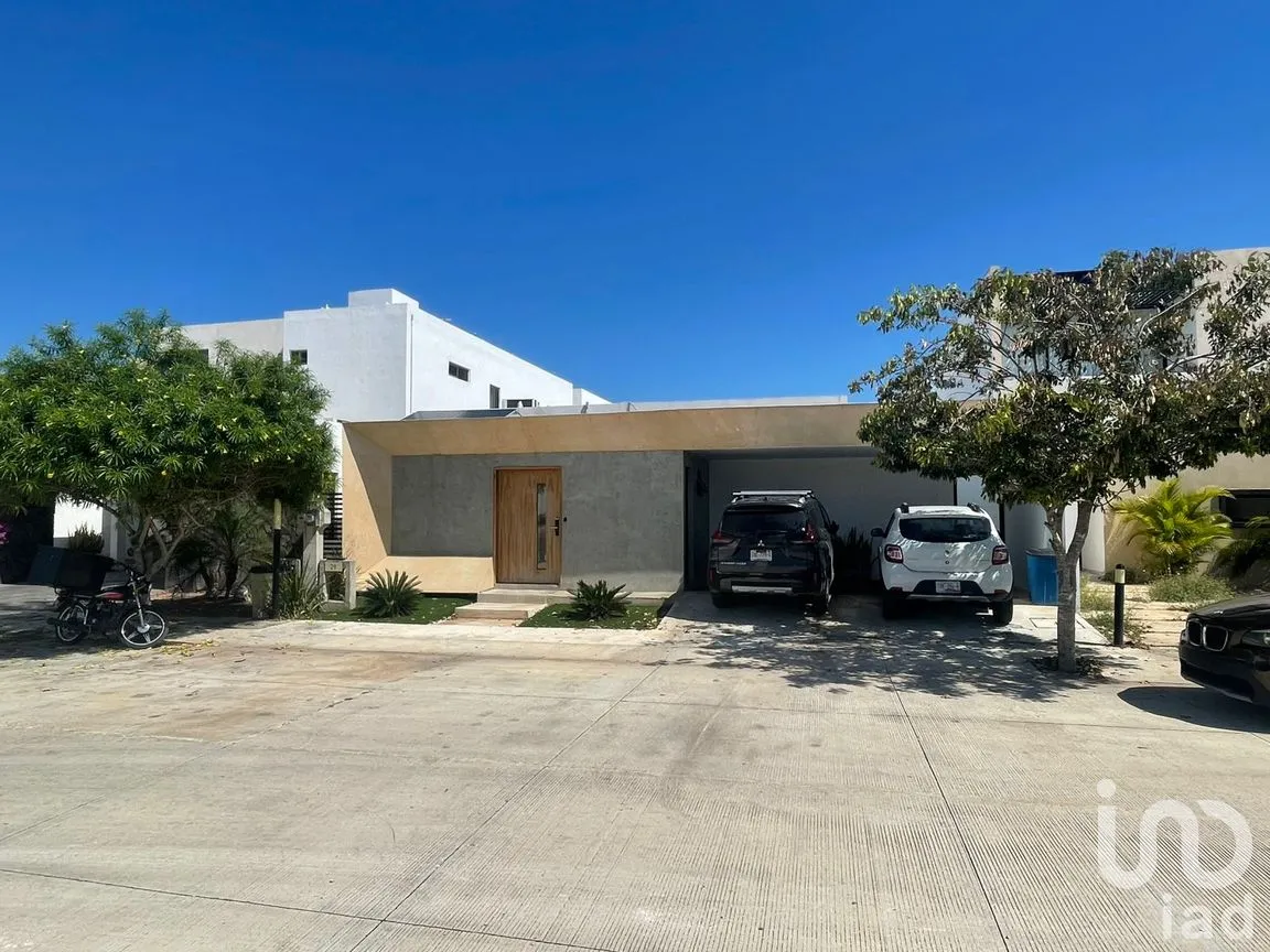 Casa en Venta en Cholul, Mérida, Yucatán | NEX-293420 | iad México | Foto 1 de 26