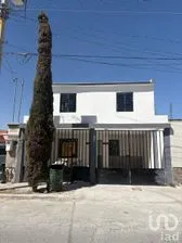 NEX-262603 - Casa en Venta, con 3 recamaras, con 1 baño, con 140 m2 de construcción.