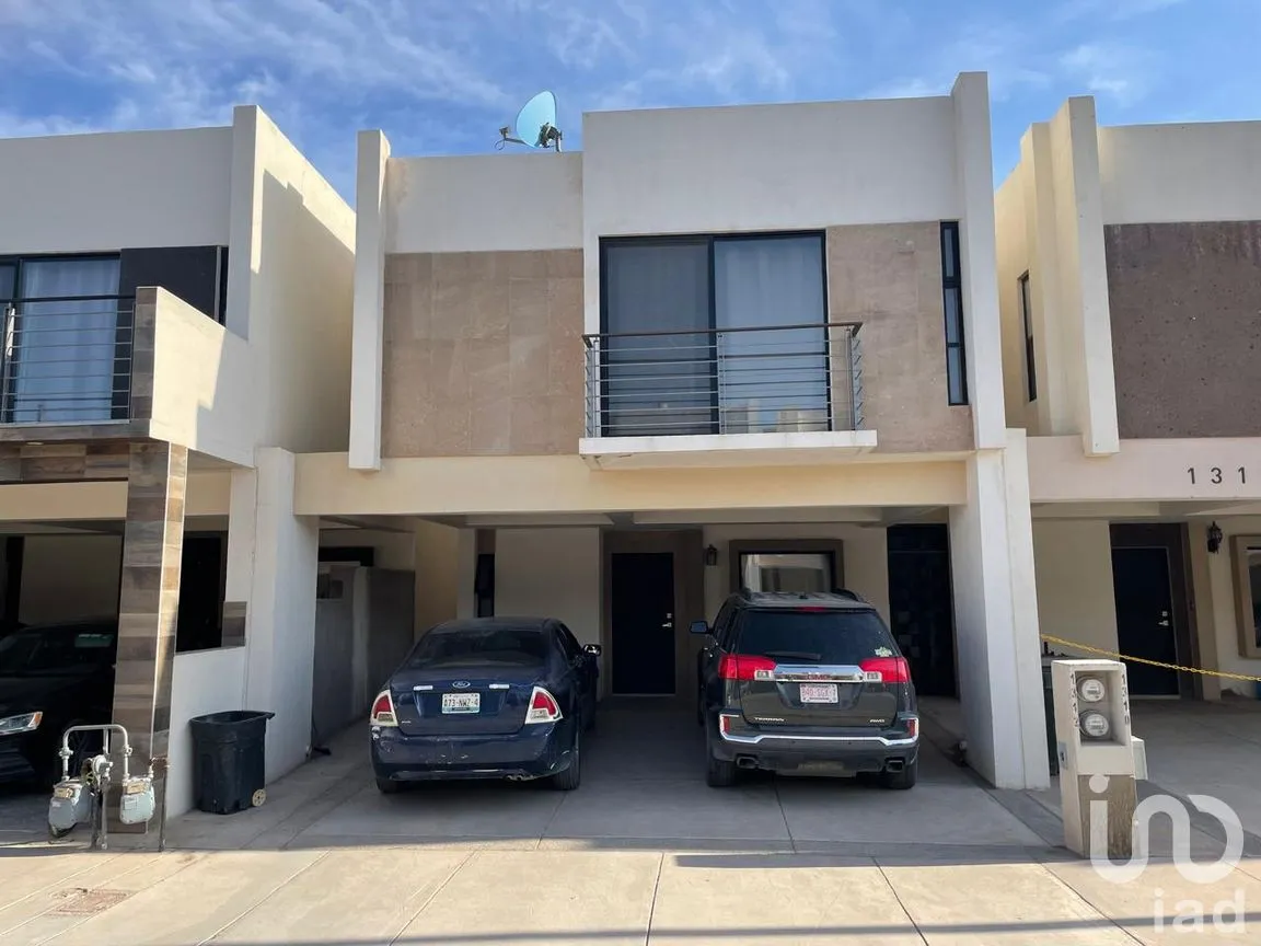 Casa en Venta en Jardines de Santa Clara 10, Juárez, Chihuahua | NEX-262646 | iad México | Foto 1 de 10