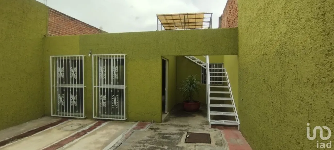 Casa en Venta en El Tapatío, San Pedro Tlaquepaque, Jalisco | NEX-233825 | iad México | Foto 2 de 15