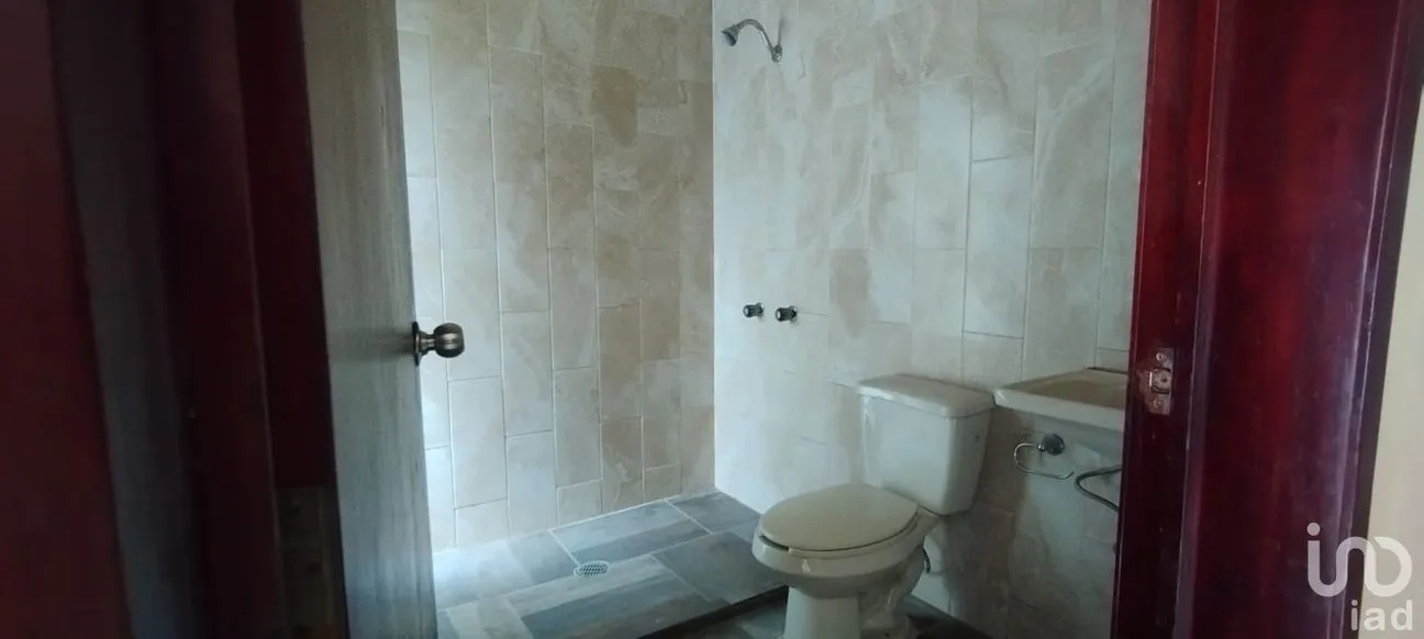 Casa en Venta en El Tapatío, San Pedro Tlaquepaque, Jalisco | NEX-233825 | iad México | Foto 12 de 15