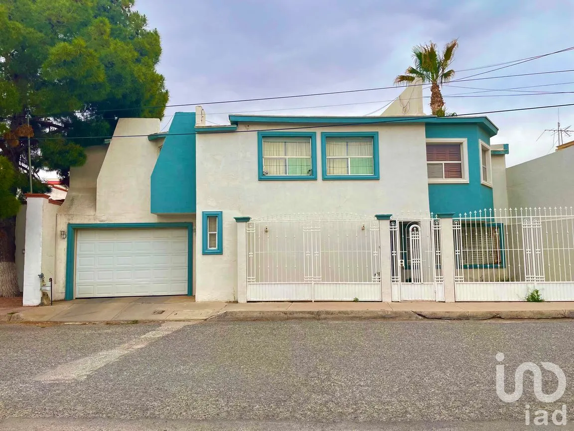 Casa en Venta en Villas del Bravo I, Juárez, Chihuahua | NEX-247495 | iad México | Foto 2 de 7