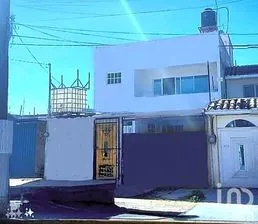 NEX-199069 - Casa en Venta, con 3 recamaras, con 2 baños, con 210 m2 de construcción en Ensueños, CP 54740, México.