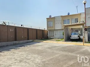 NEX-202898 - Casa en Venta, con 2 recamaras, con 1 baño, con 73 m2 de construcción en Hacienda San Juan, CP 56644, México.