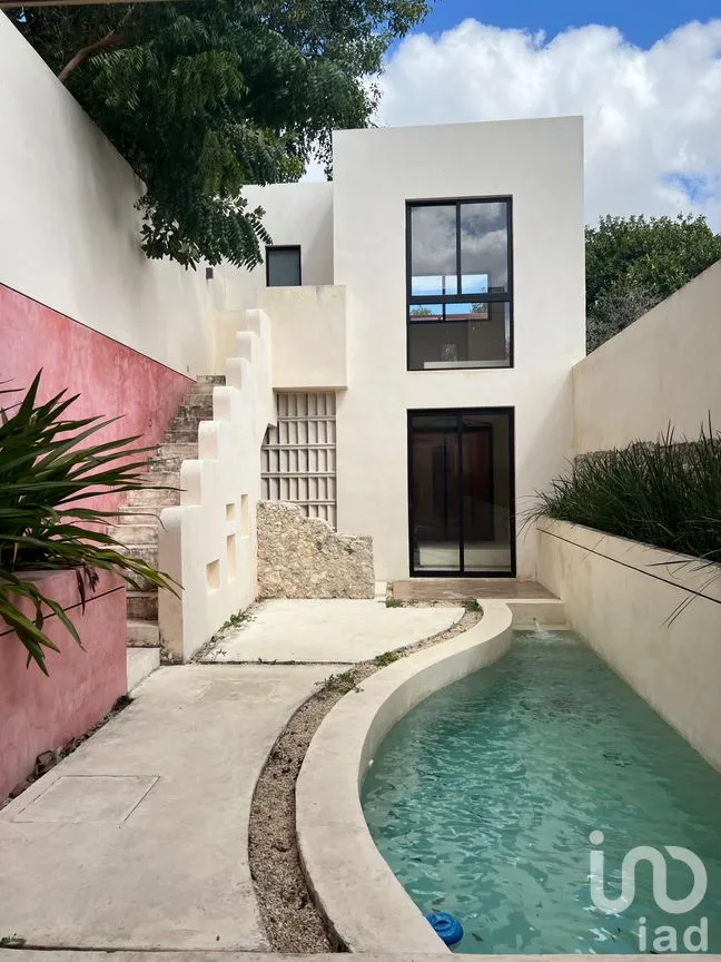 Casa en Venta en Mérida Centro, Mérida, Yucatán | NEX-241700 | iad México | Foto 1 de 20