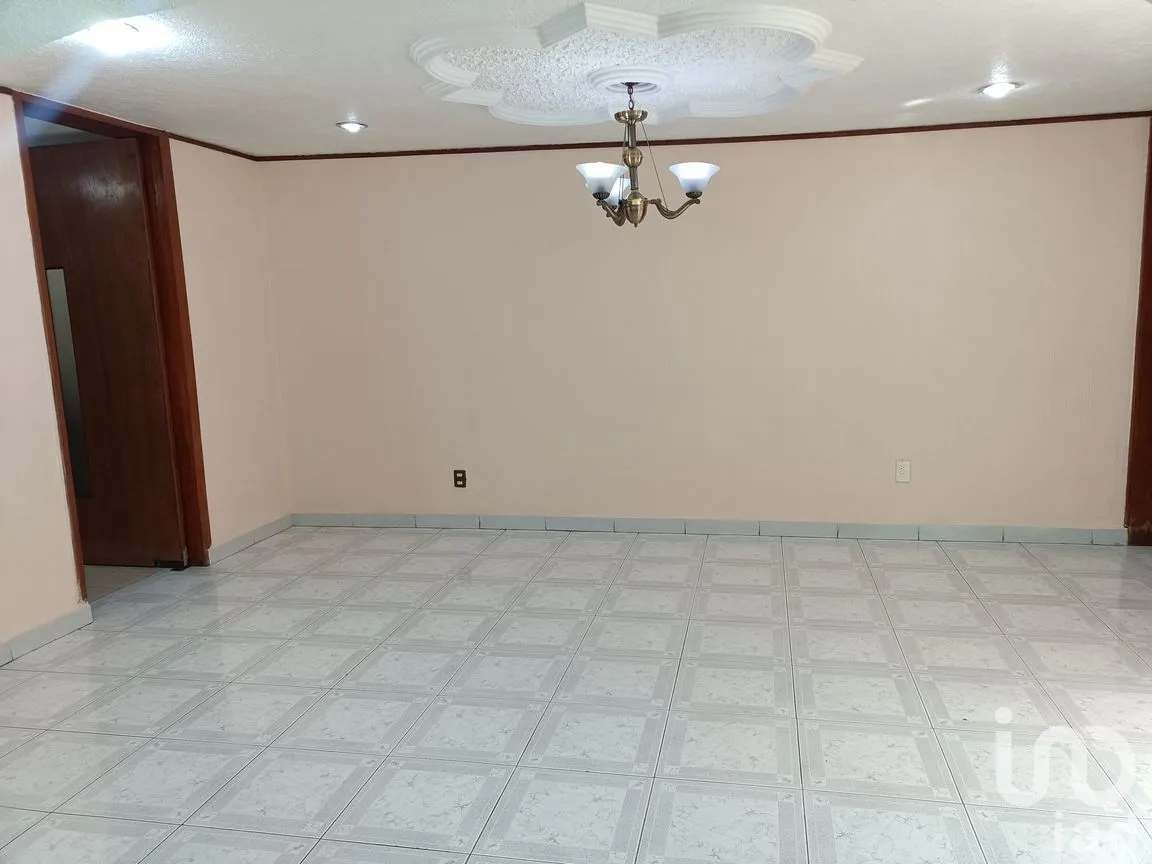 Casa en Venta en Jardín Balbuena, Venustiano Carranza, Ciudad de México | NEX-286887 | iad México | Foto 4 de 20