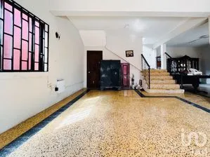 NEX-196137 - Casa en Renta, con 3 recamaras, con 2 baños, con 330 m2 de construcción en Coatzacoalcos Centro, CP 96400, Veracruz de Ignacio de la Llave.