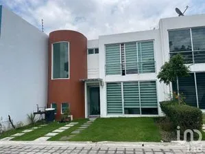 NEX-234320 - Casa en Renta, con 3 recamaras, con 2 baños, con 150 m2 de construcción en Luz Obrera, CP 72110, Puebla.