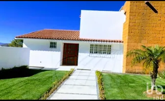 NEX-168354 - Casa en Venta, con 3 recamaras, con 3 baños, con 264 m2 de construcción en Ixtapan de la Sal, CP 51900, México.