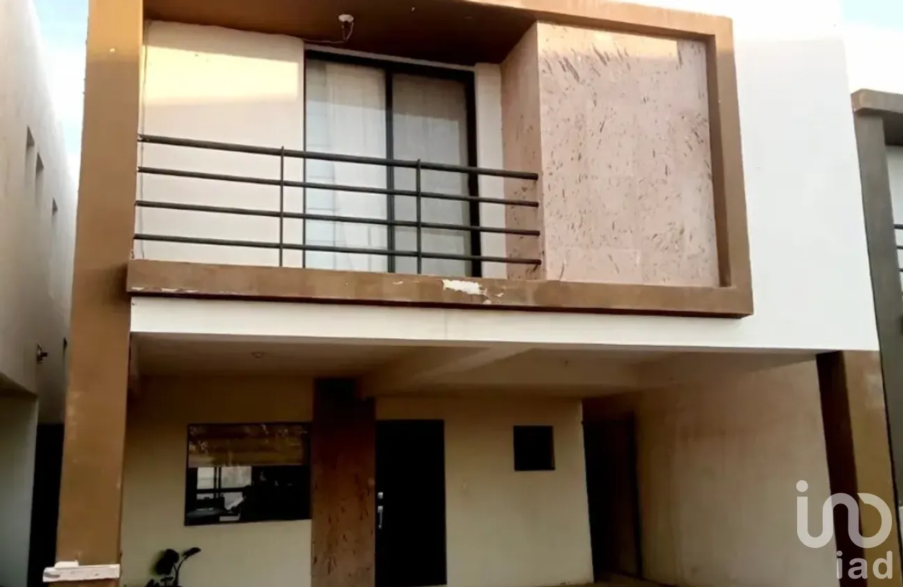 Casa en Renta en Villas del Renacimiento, Torreón, Coahuila de Zaragoza | NEX-263938 | iad México | Foto 1 de 9