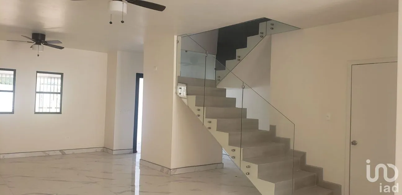 Casa en Venta en Lázaro Cárdenas, Mexicali, Baja California | NEX-213449 | iad México | Foto 3 de 9