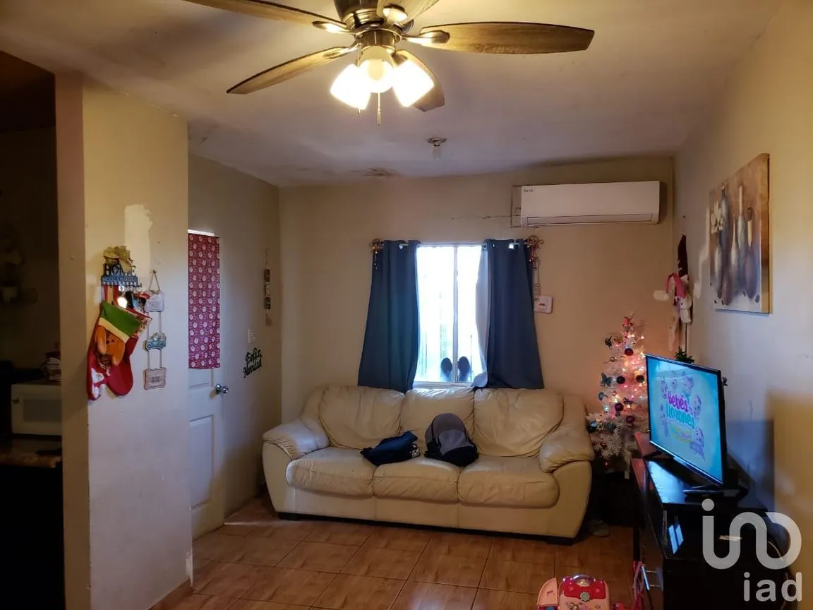 Casa en Venta en Hacienda de los Portales 4ta. Sección, Mexicali, Baja California | NEX-238735 | iad México | Foto 3 de 6