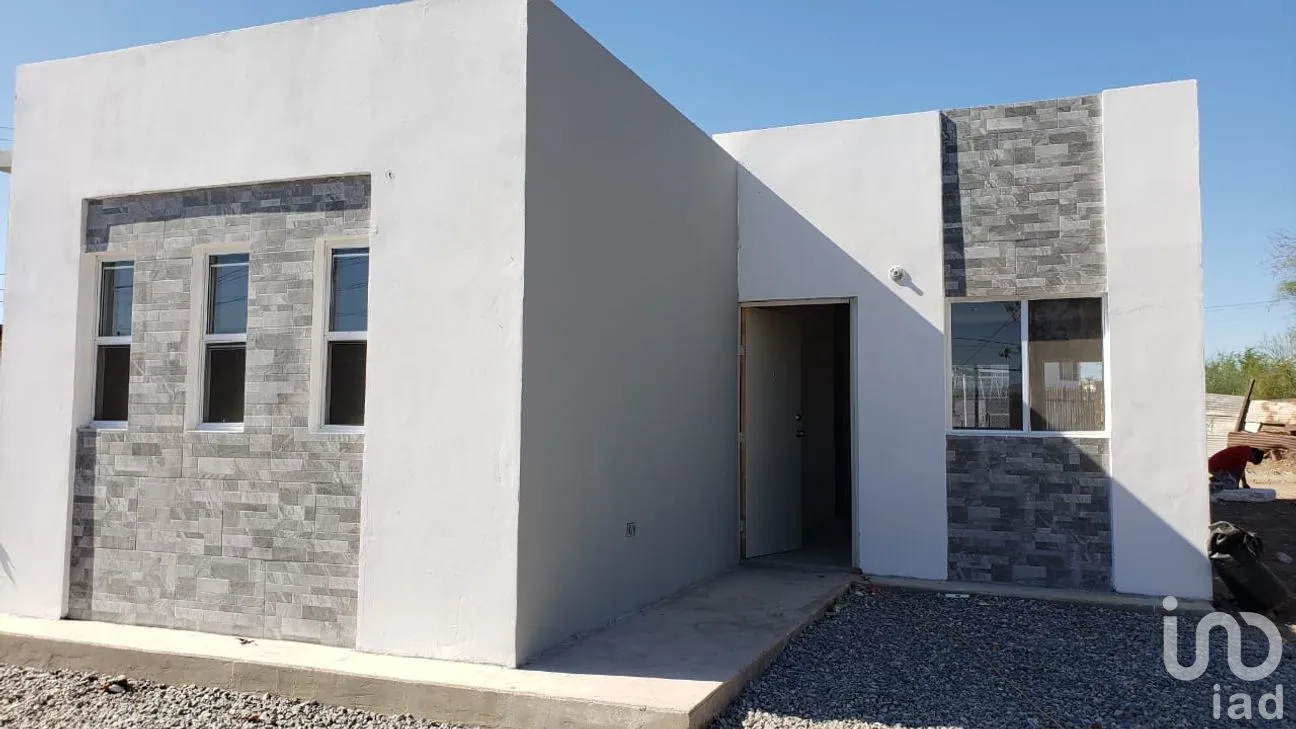 Casa en Venta en Hidalgo (González Ortega Dos), Mexicali, Baja California | NEX-253452 | iad México | Foto 2 de 8