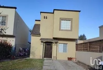 NEX-259011 - Casa en Renta, con 3 recamaras, con 1 baño, con 60 m2 de construcción.