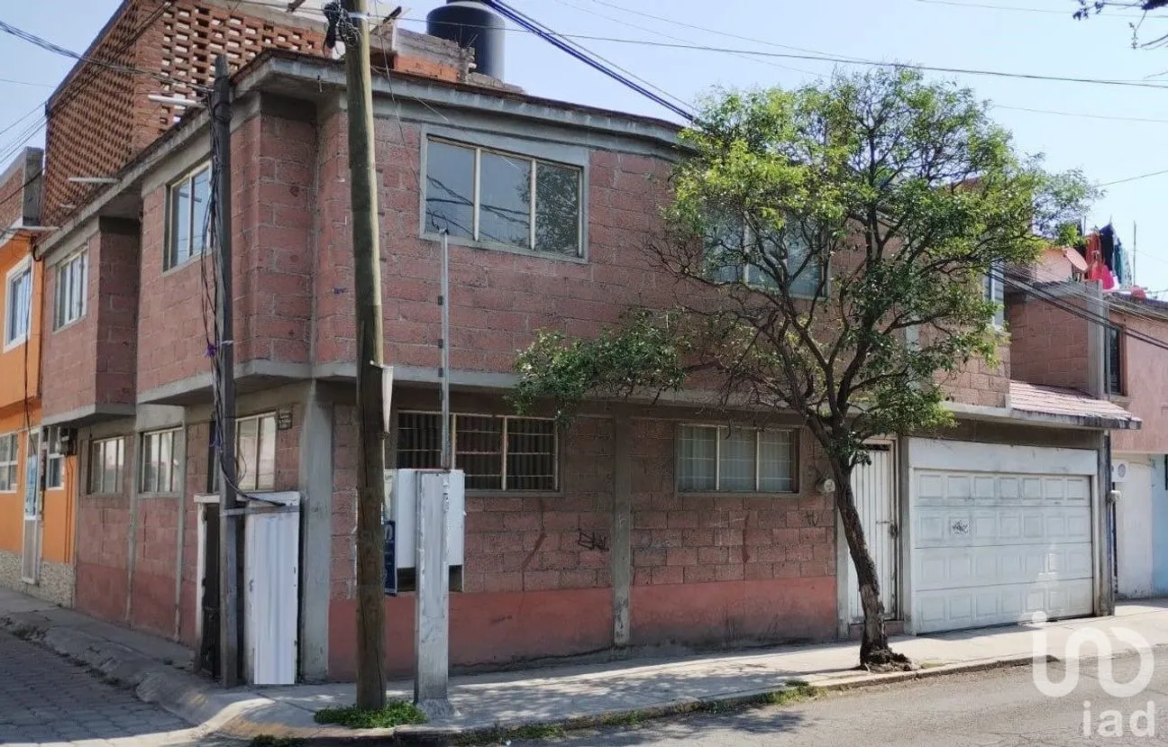 Casa en Venta en Santa María Totoltepec, Toluca, México | NEX-203916 | iad México | Foto 1 de 12